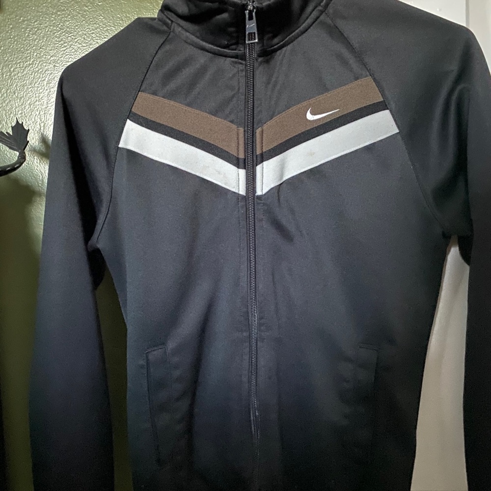 Fitted Black Nike Zip-Up w/ Brown & White Stripes